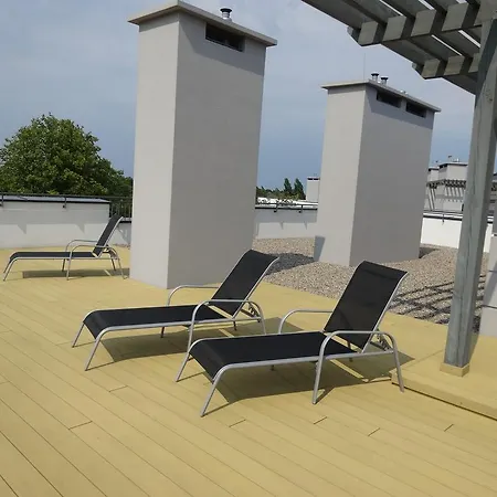 公寓 Ostrowski 尤斯托尼莫斯基