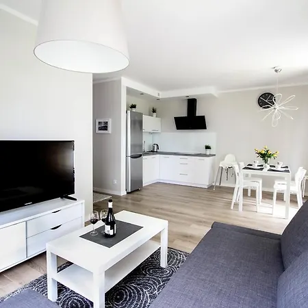 公寓 Ostrowski 尤斯托尼莫斯基